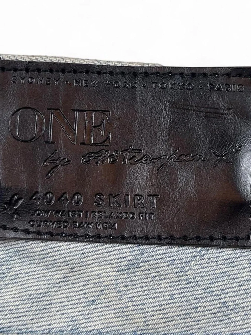 ONExOneTeaspoon Handmade Skirt Distressed Button Fly LowRise Relaxed Women’s 27